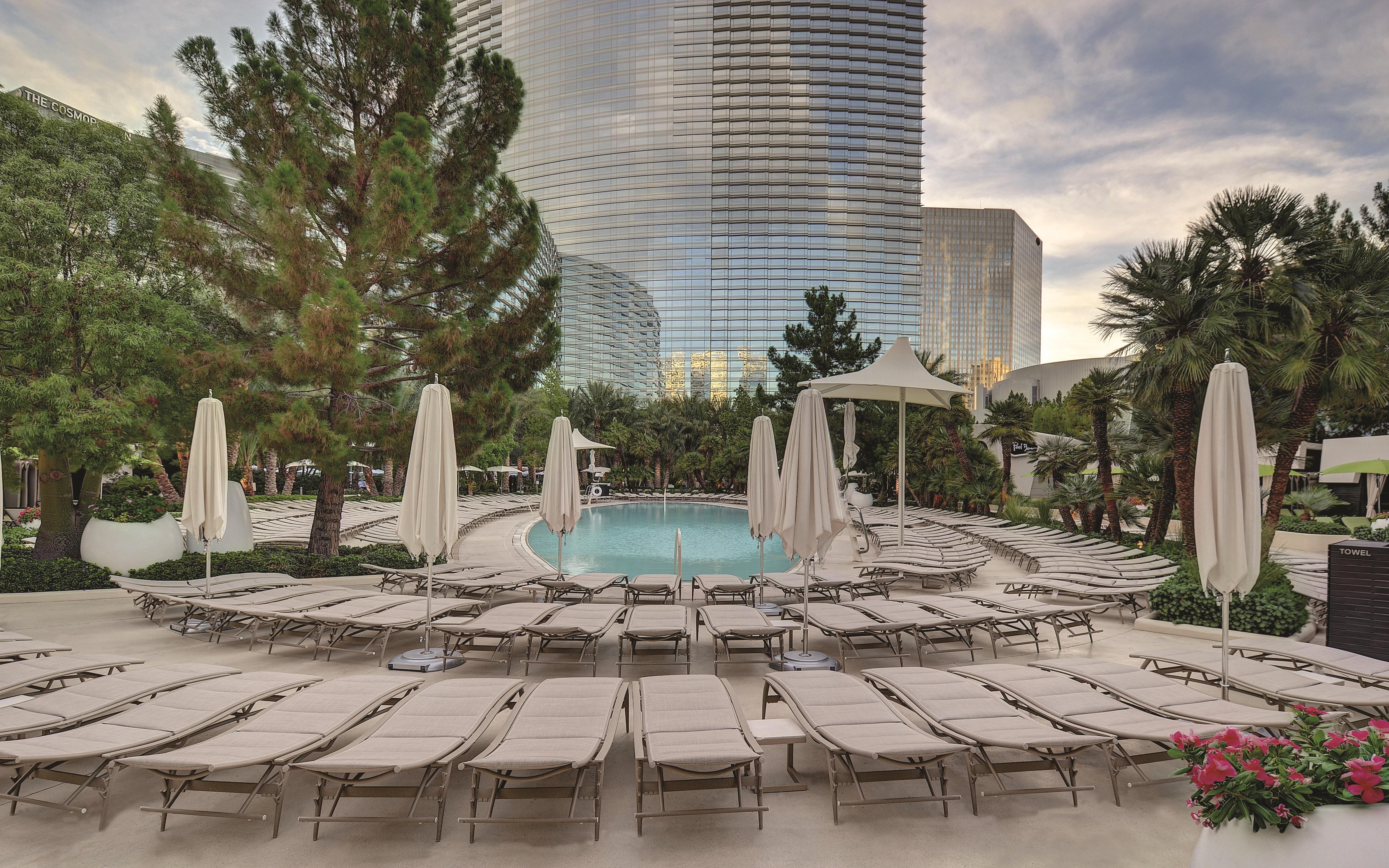 Aria Resort & Casino Las Vegas Esterno foto The pool at the Aria