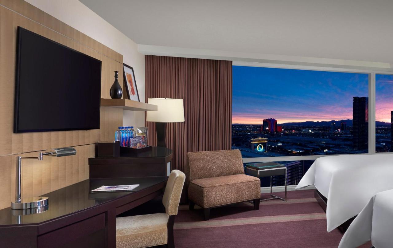 Aria Resort & Casino Las Vegas Esterno foto A guest room at the Encore